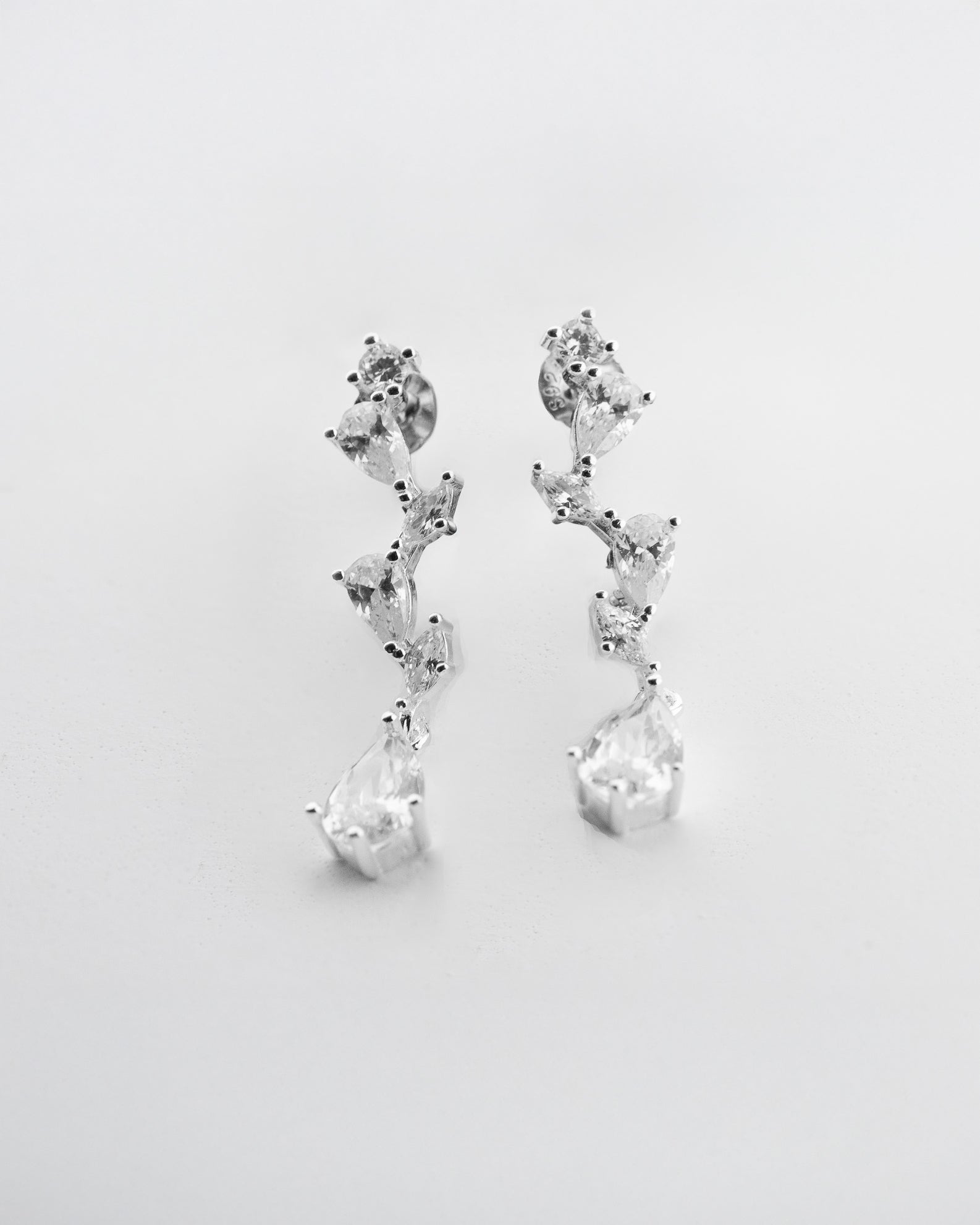 Cascade de Lumière Earrings