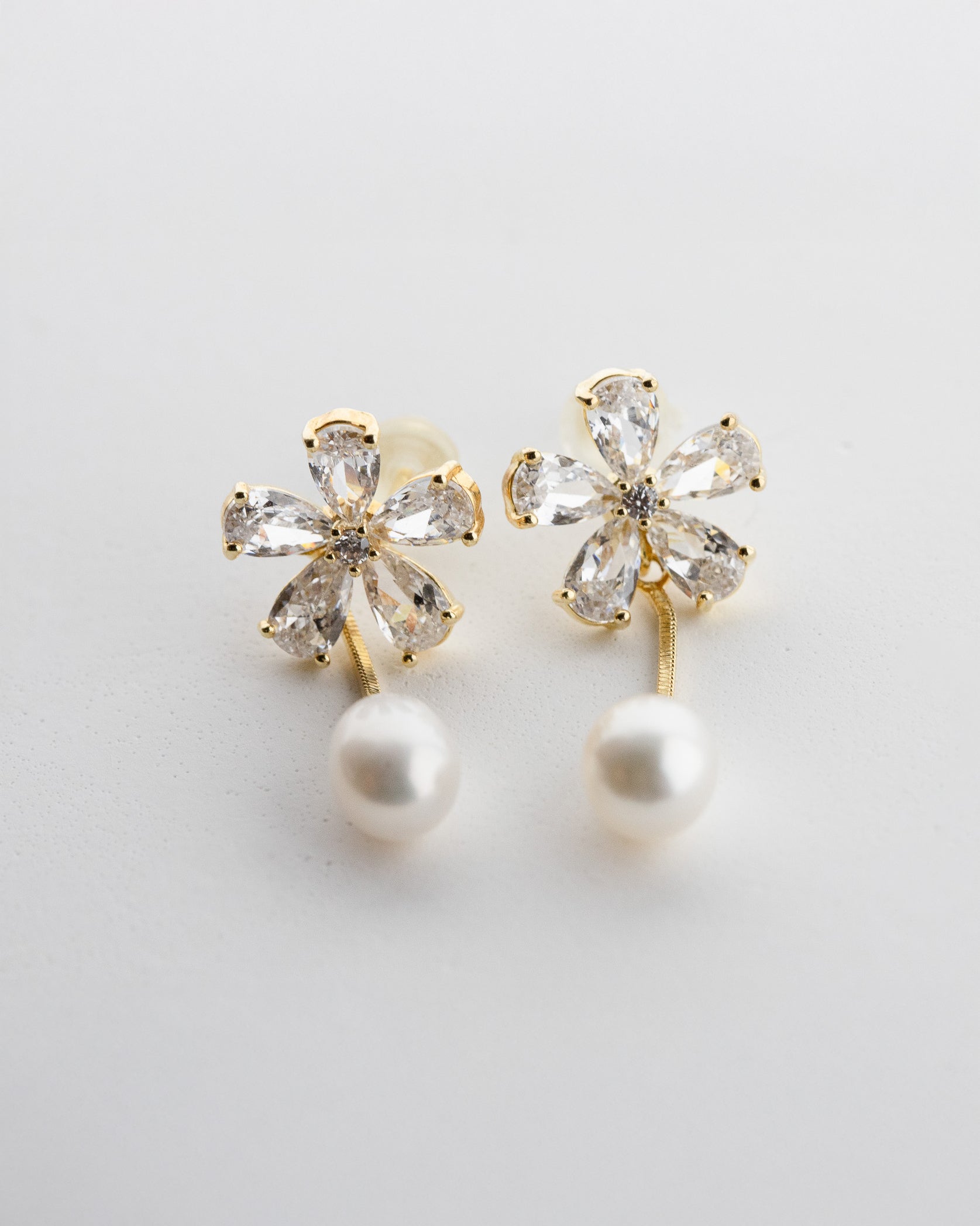Fleur de Brume Earrings