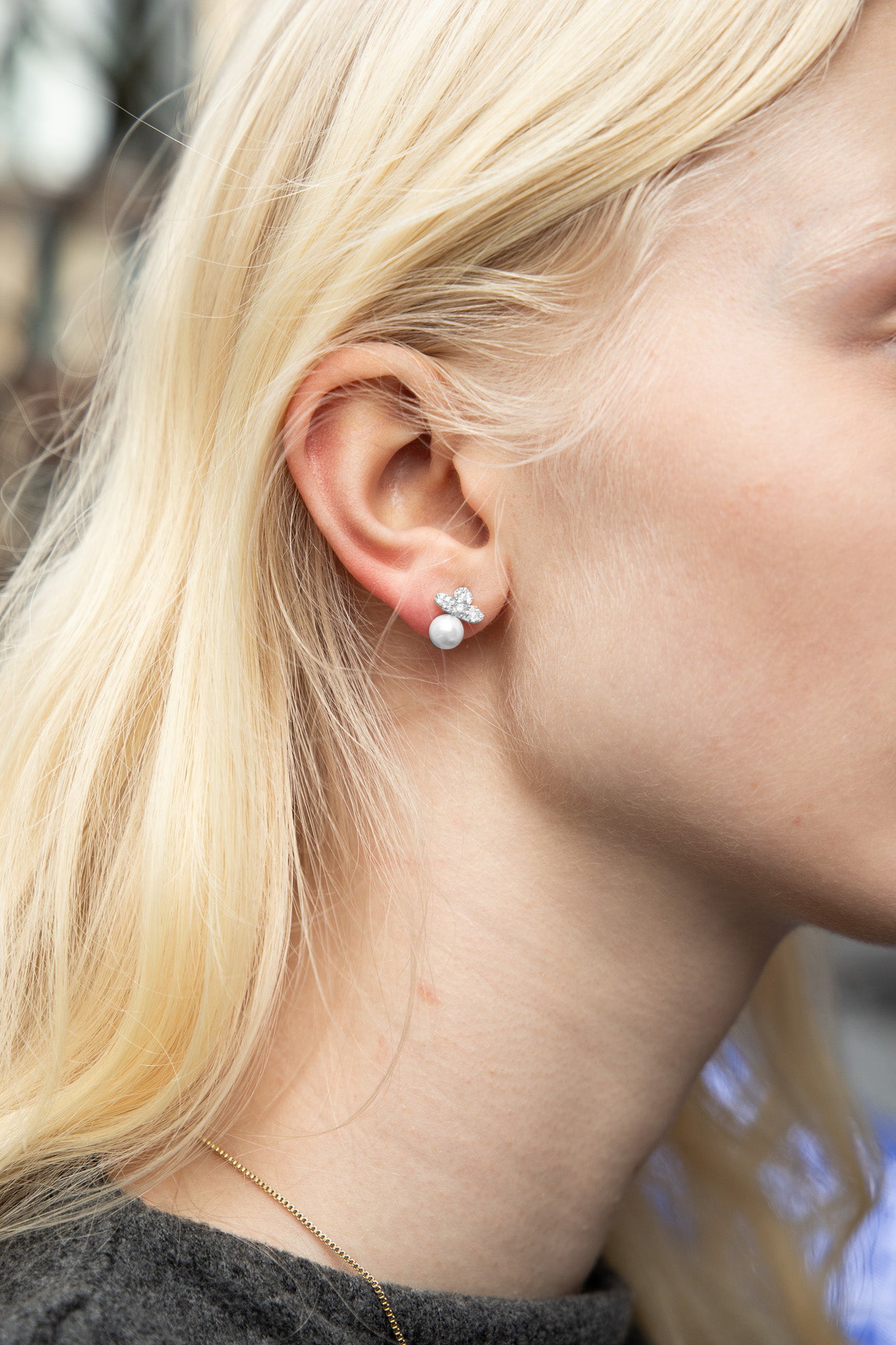 Fleur de Givre Earrings in Silver