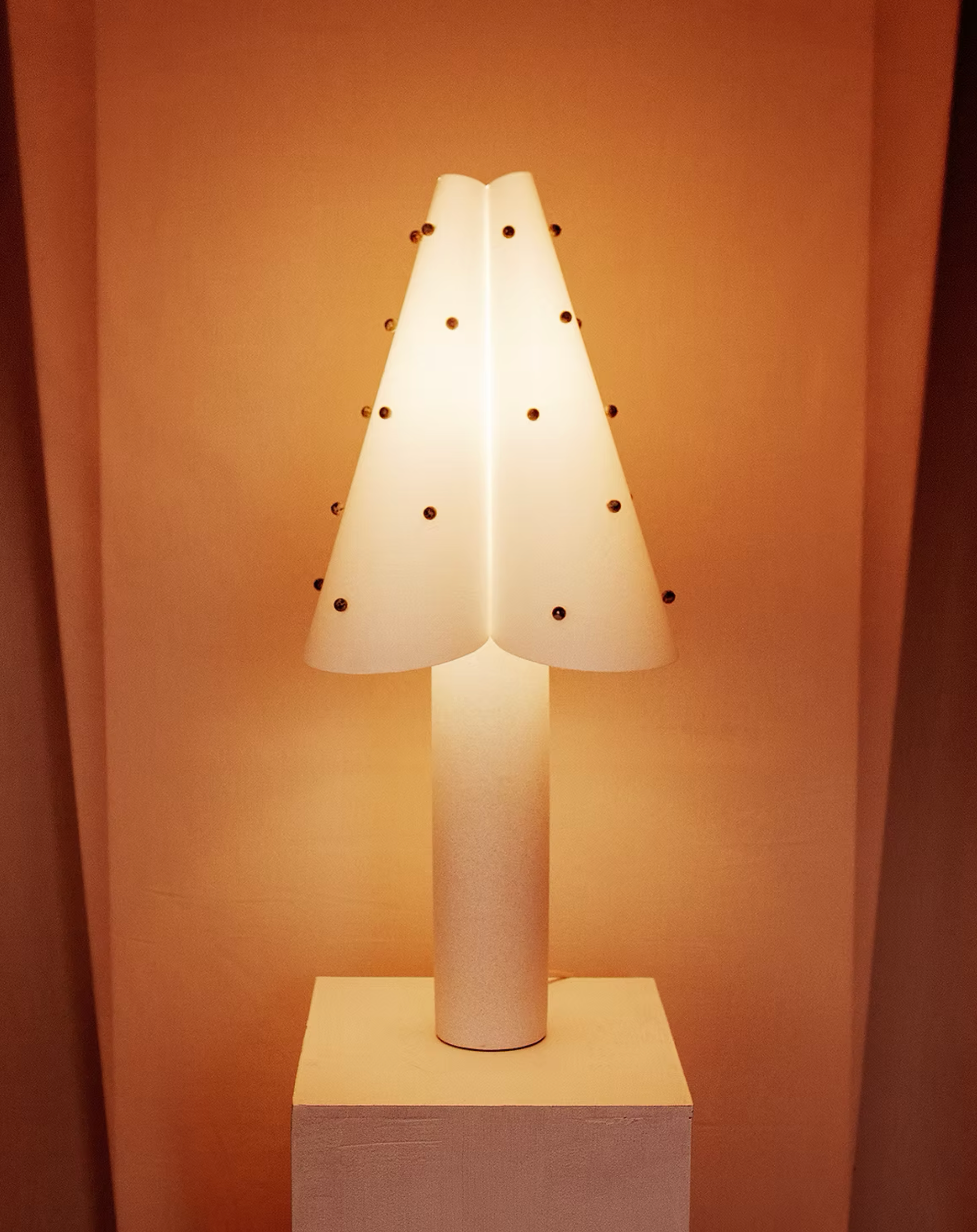 Cosmic Arrow Lamp Agate