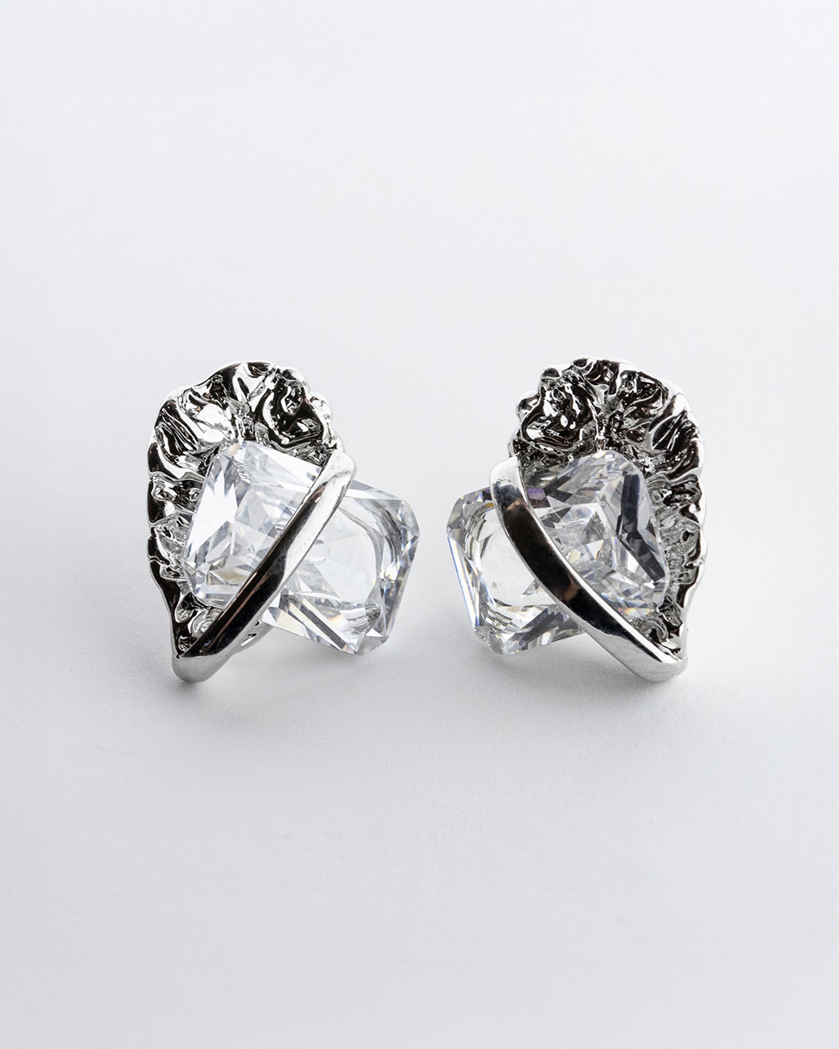 Zirconian Heart Earrings in Silver